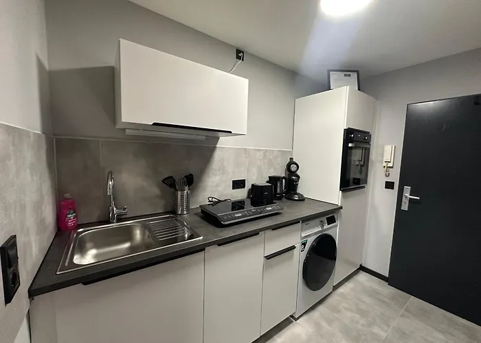 Langenhagen - Mit Balkon, Ebk Und Parkplatz Apartament Hanower