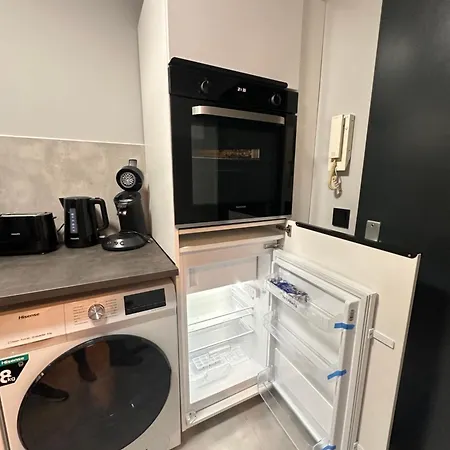 Langenhagen - Mit Balkon, Ebk Und Parkplatz Hannover