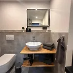 Apartmán Langenhagen - Mit Balkon, Ebk Und Parkplatz